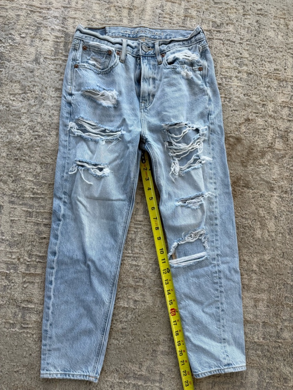 American Eagle 90s Slim Boyfriend Light Wash Distressed Jeans